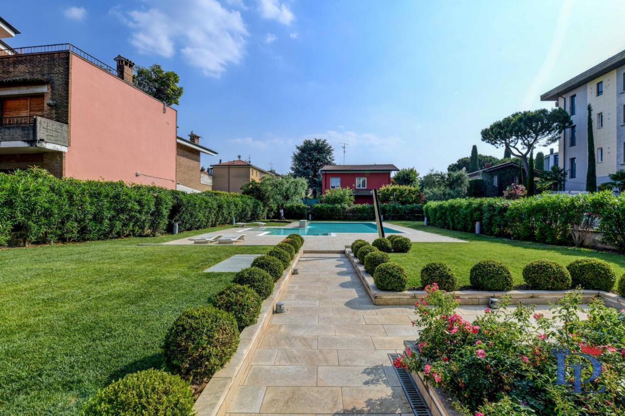 Desenzanoloft Official Partner Marriott Homes & Villas - Oscar Luxury Suite Desenzano del Garda Exterior photo