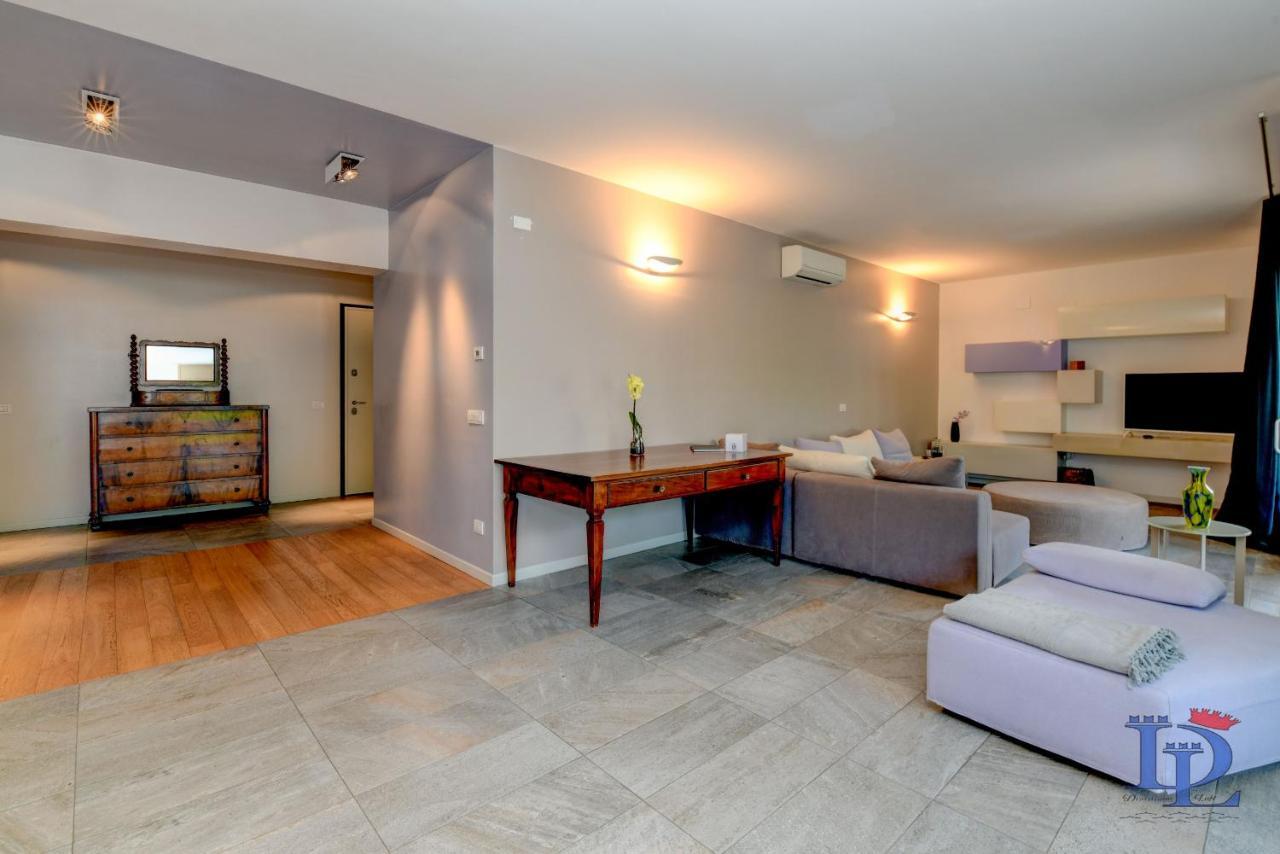 Desenzanoloft Official Partner Marriott Homes & Villas - Oscar Luxury Suite Desenzano del Garda Exterior photo