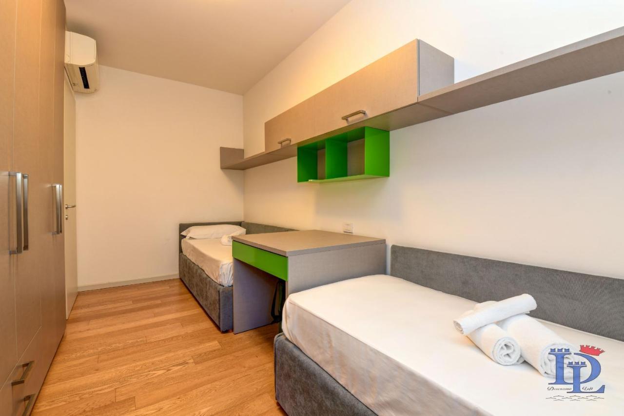 Desenzanoloft Official Partner Marriott Homes & Villas - Oscar Luxury Suite Desenzano del Garda Exterior photo
