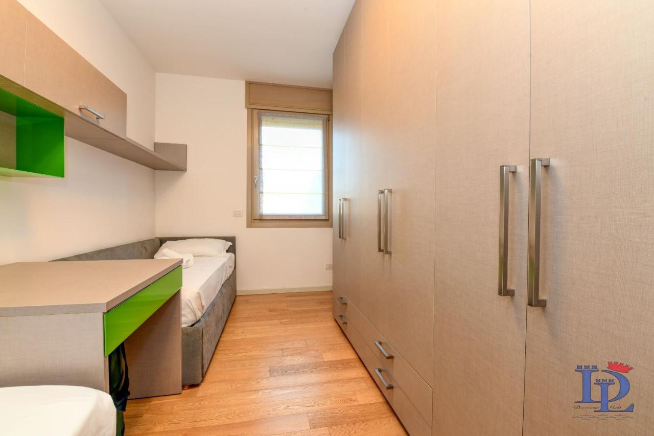 Desenzanoloft Official Partner Marriott Homes & Villas - Oscar Luxury Suite Desenzano del Garda Exterior photo