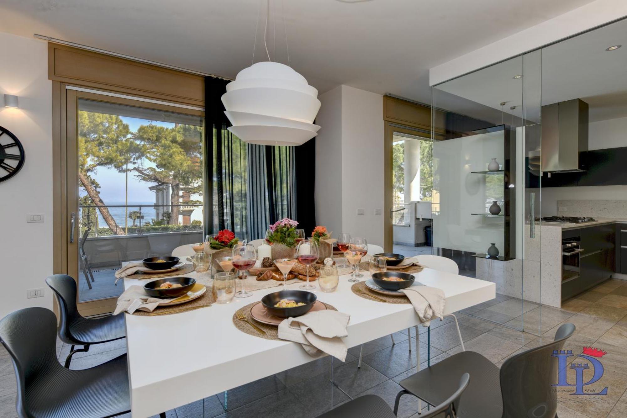 Desenzanoloft Official Partner Marriott Homes & Villas - Oscar Luxury Suite Desenzano del Garda Exterior photo